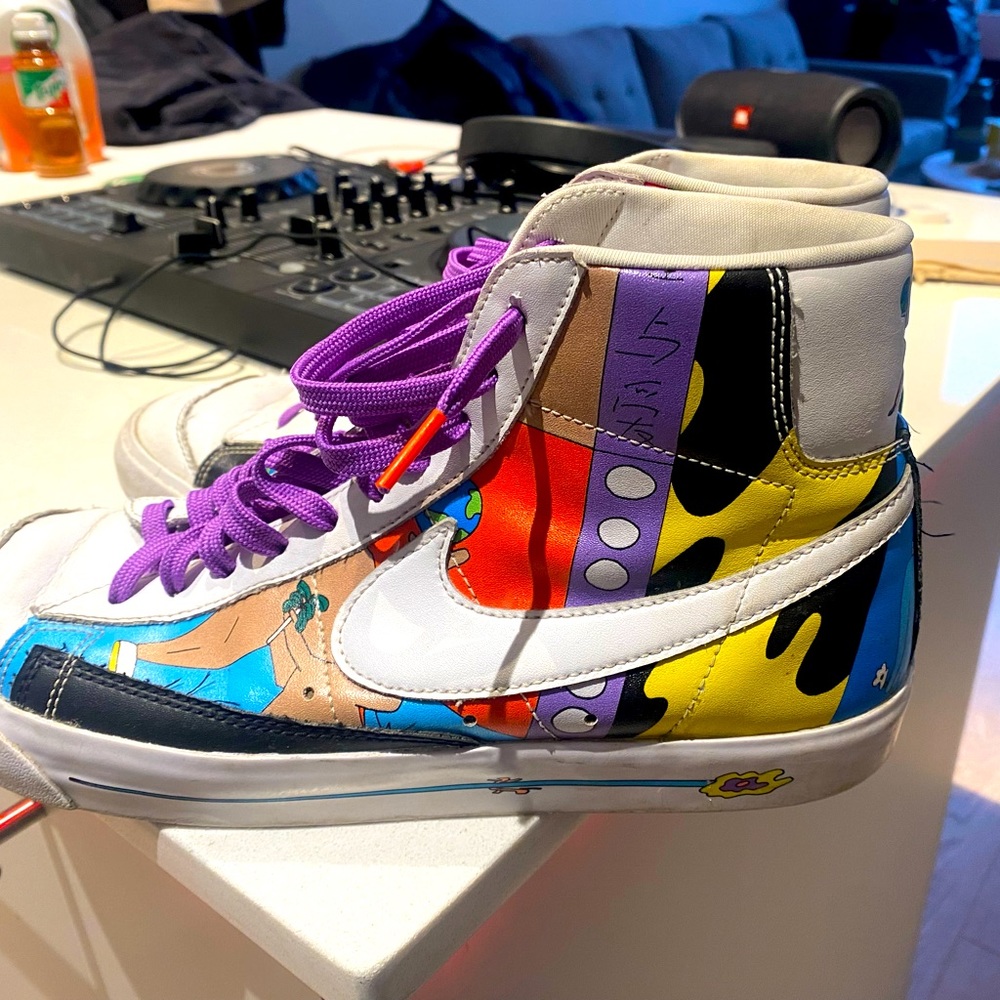 NIKE BLAZERS X RUOHAN WANG